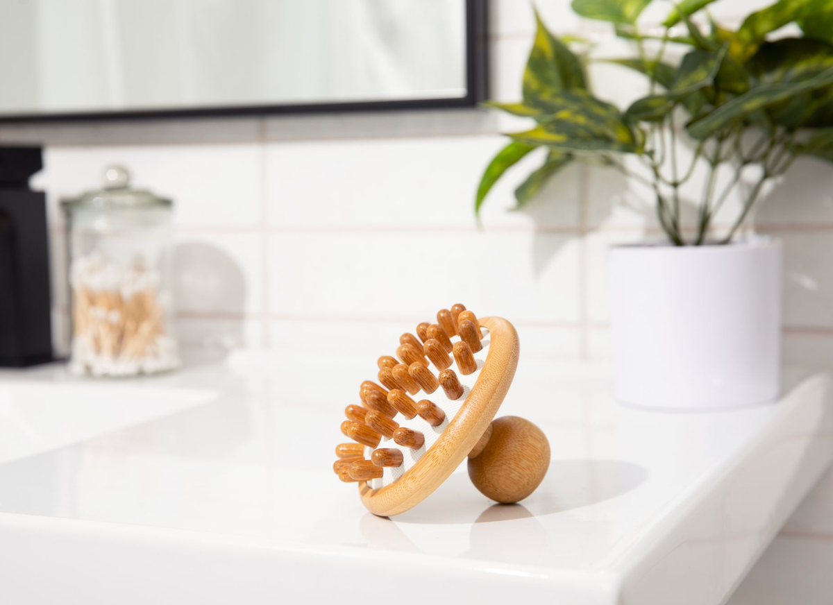 Bamboo Switch — Bamboo Stimulating Scalp Massager