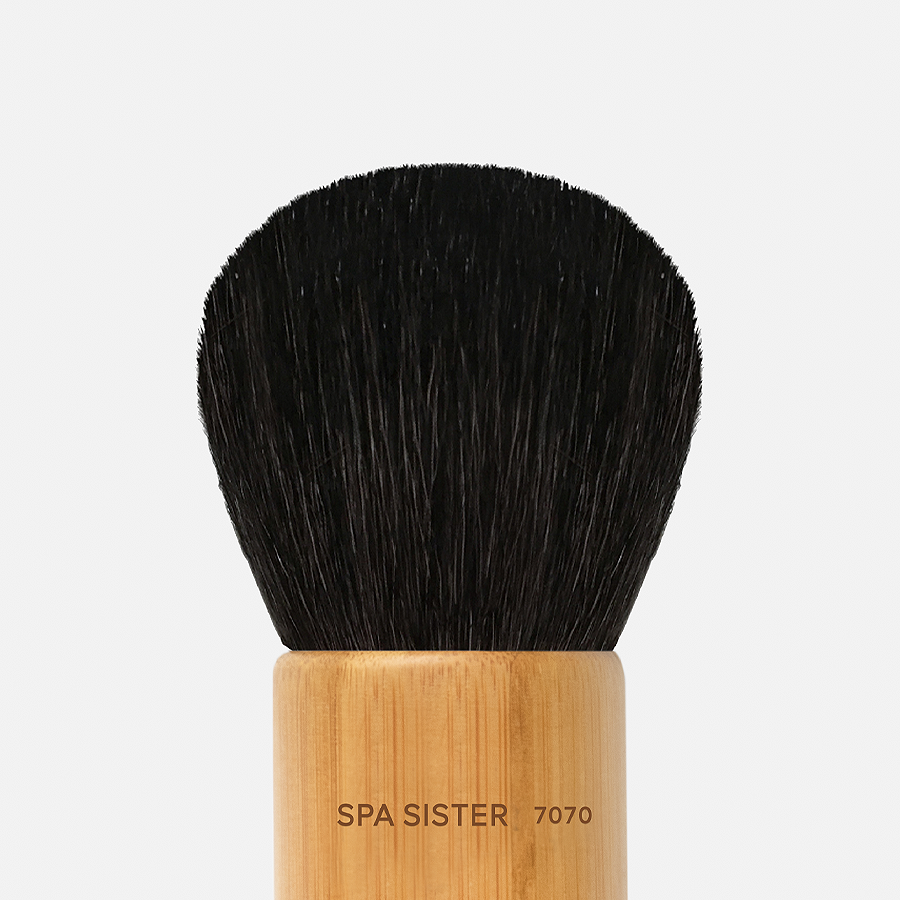 Bath Accessories Company — Short Kabuki Brush